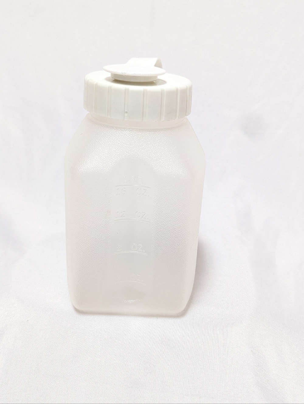 Vintage Rubbermaid 1 Pint Servin Saver Drink Storage Bottle With White Lid